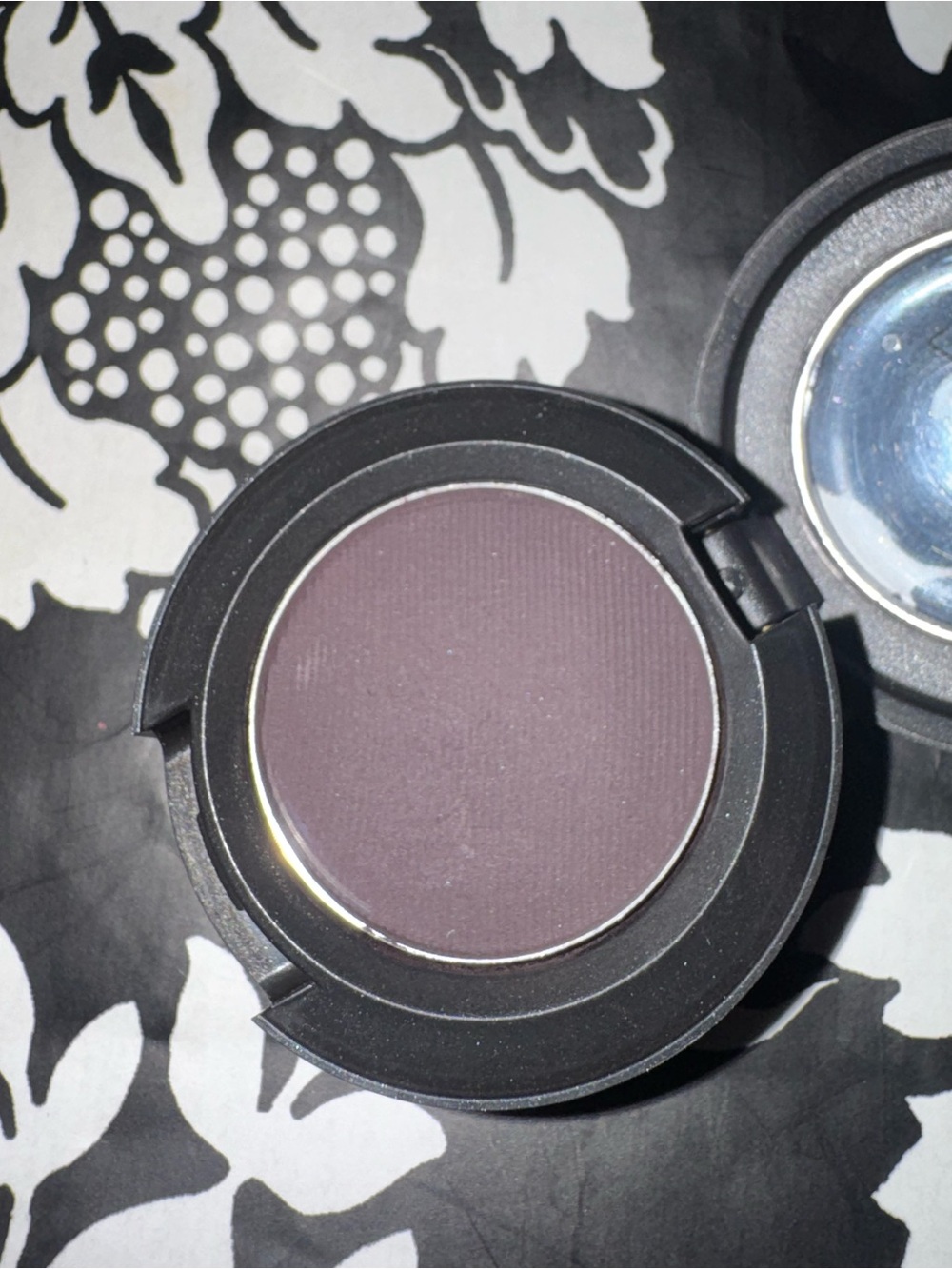 MAC Shadowy Lady Eyeshdow-LE